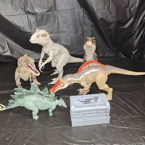Jurrassic World Slash N Battle Dinosaur Toy Set with Sound
